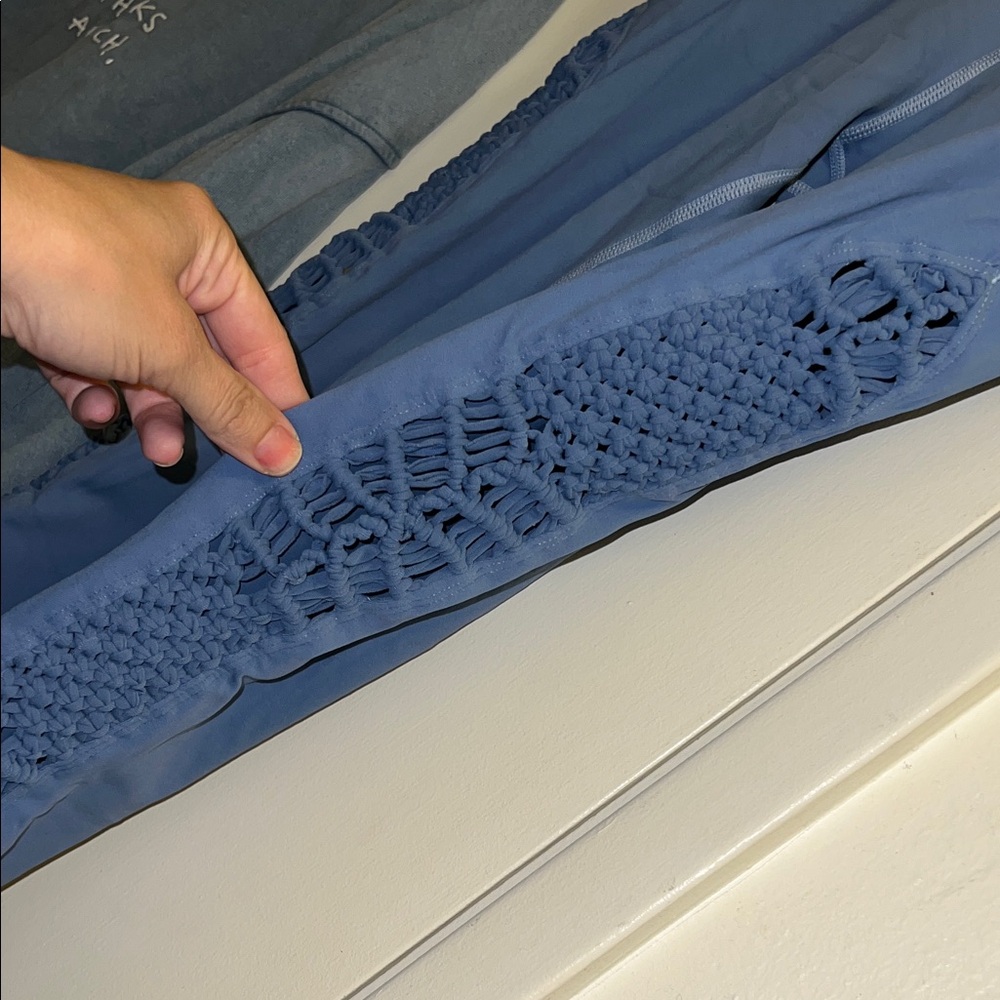 Carbon 38 Blue Crochet Leggings - Picture 7 of 9